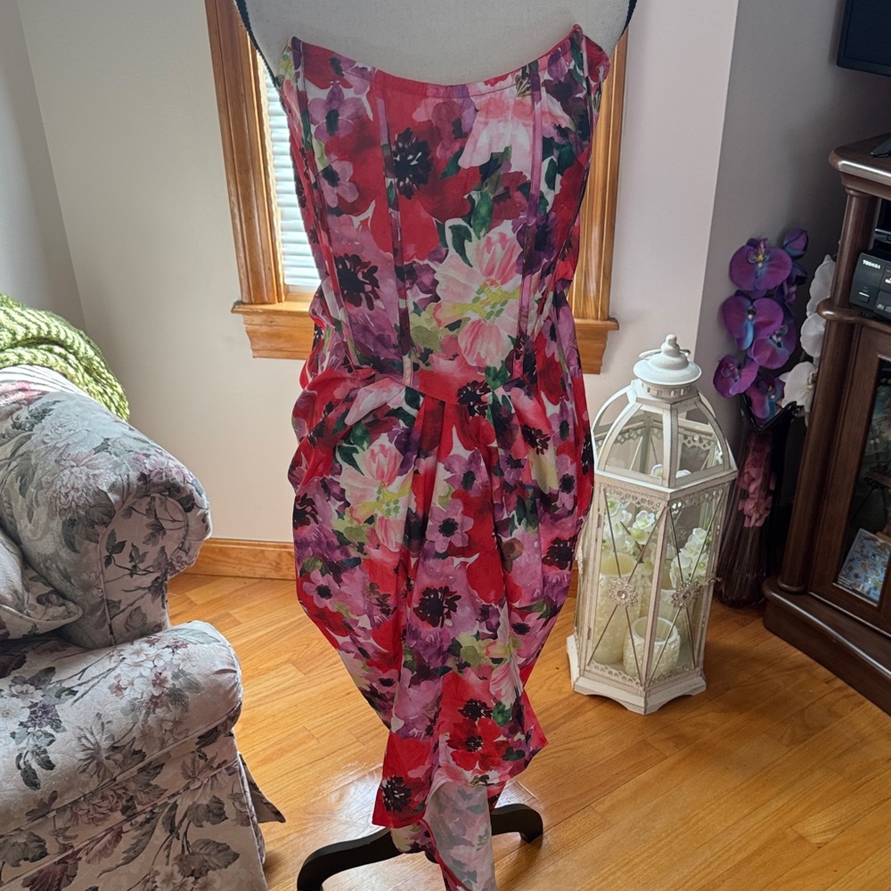 PrettyLittleThing Strapless Floral Twist-Front Midi Dress - Pink, Red, Purple - Picture 3 of 9